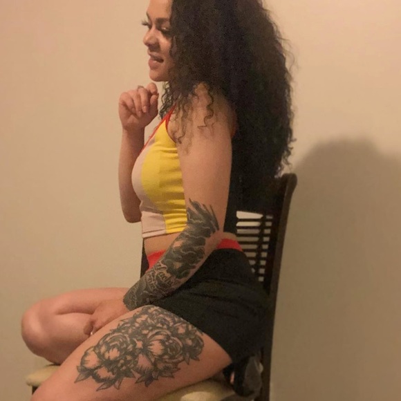 Two Piece Color-Block Set - Picture 2 of 6